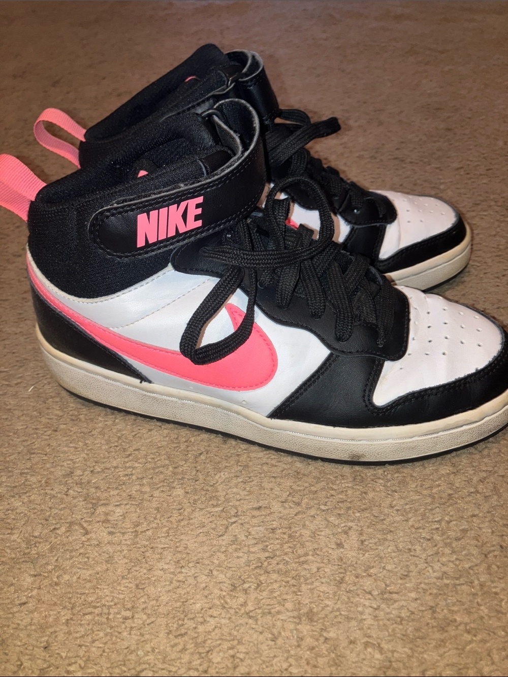 Nike Kids High-Top Sneakers in Black, White & Pink